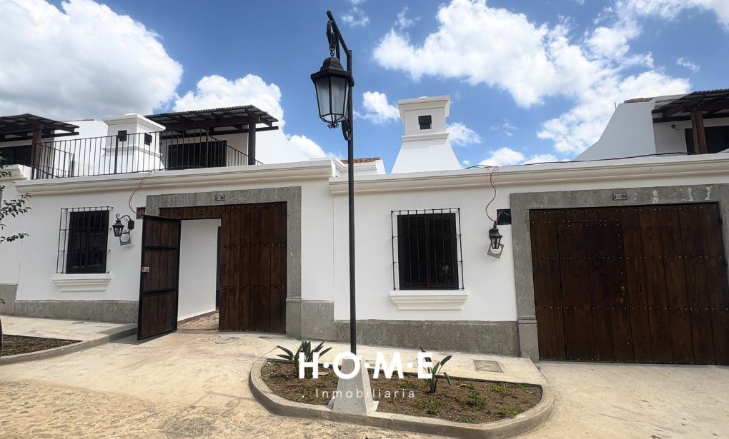 CASA EN BARRIOS COLONIALES, ANTIGUA GUATEMALA