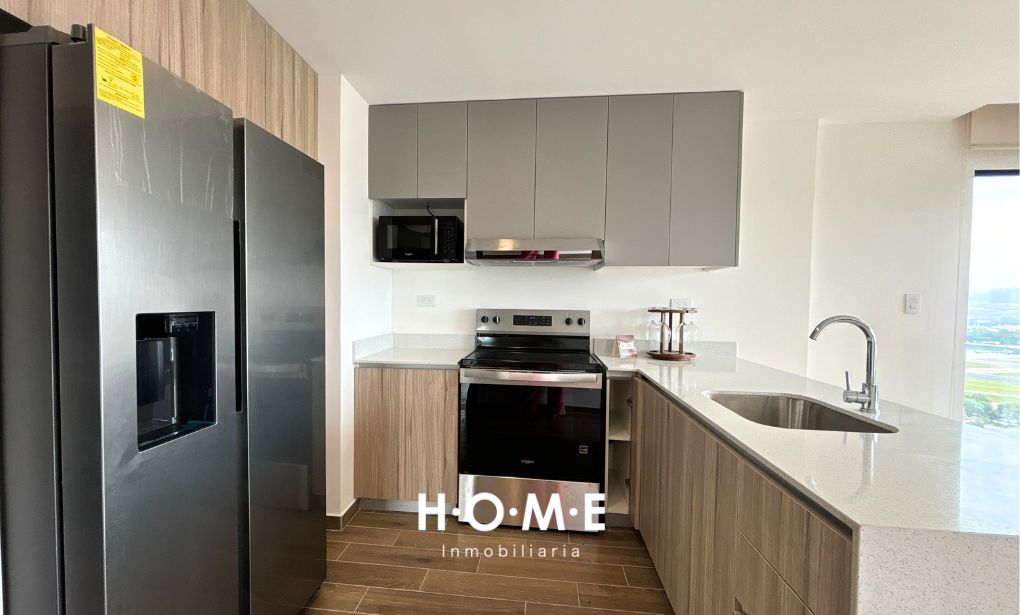 APARTAMENTO EN PARQUE 14, ZONA 14