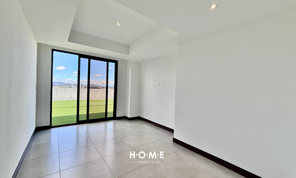PENTHOUSE A LA VENTA, ZONA 13, ELEMENTO SUR