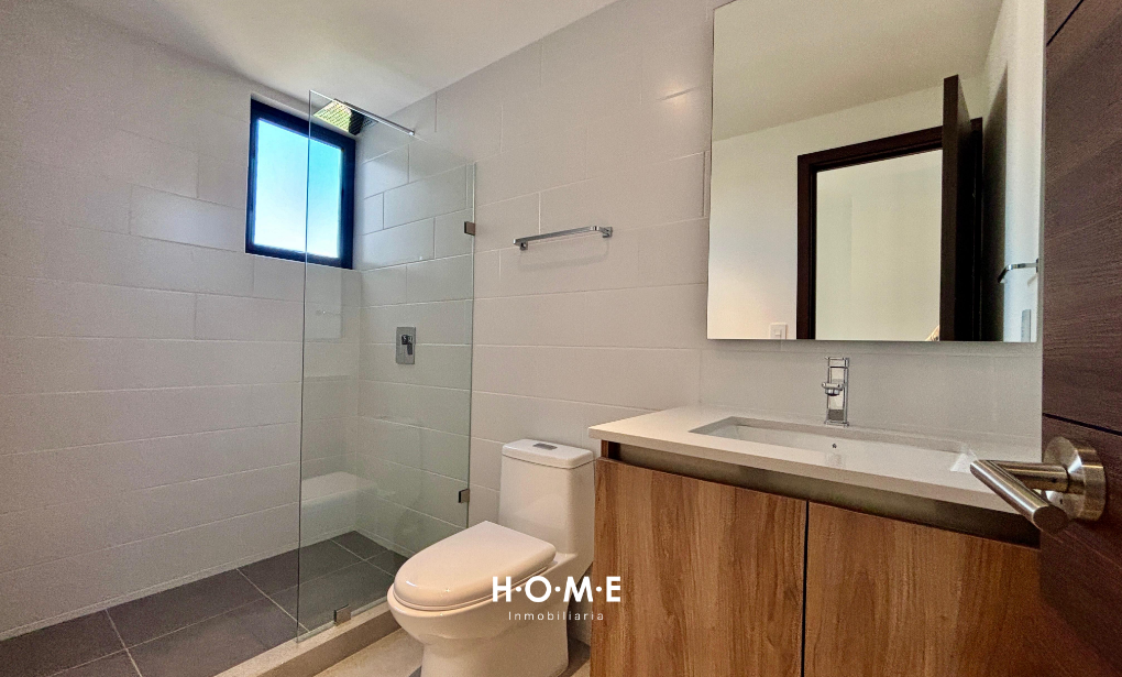 PENTHOUSE A LA VENTA, ZONA 13, ELEMENTO SUR