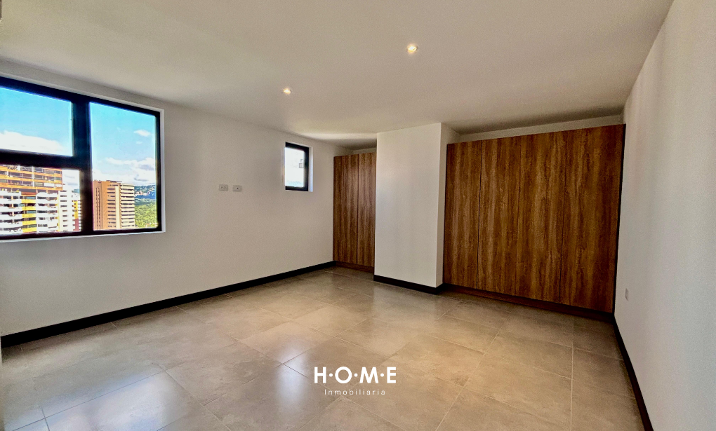 PENTHOUSE A LA VENTA, ZONA 13, ELEMENTO SUR