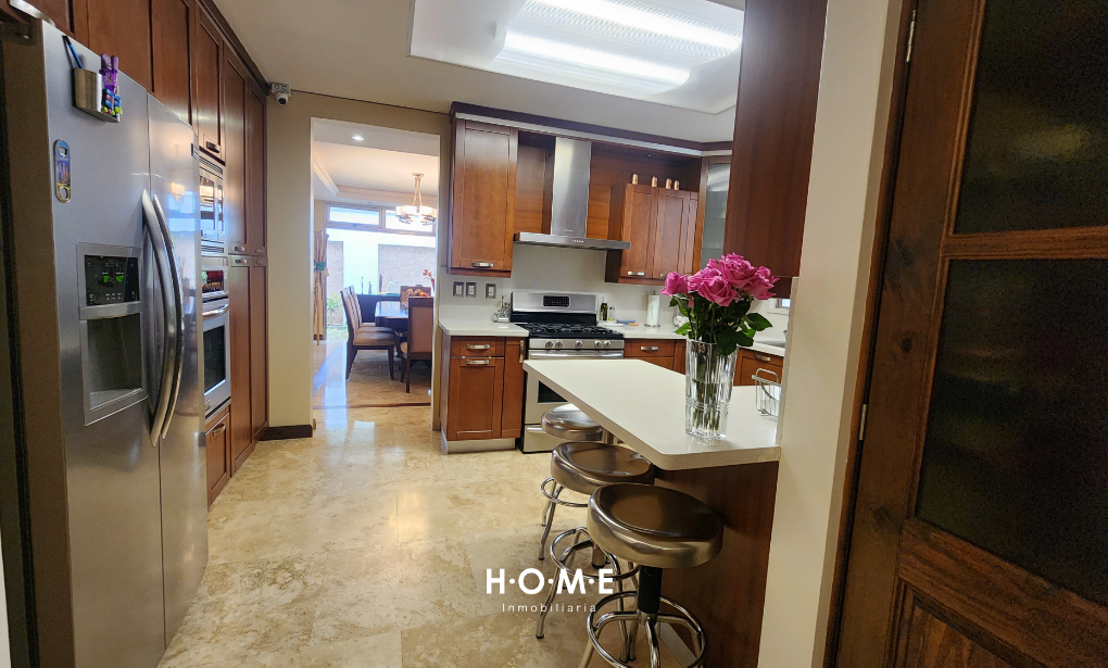 Casa en venta zona 15, San Lazaro