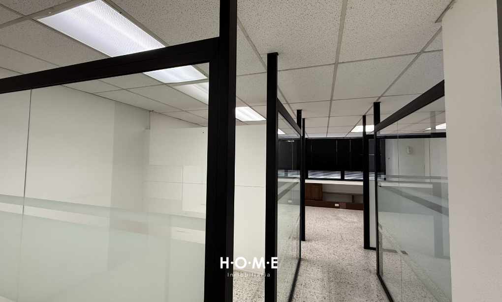 Oficina en Venta Centro Empresarial zona 10