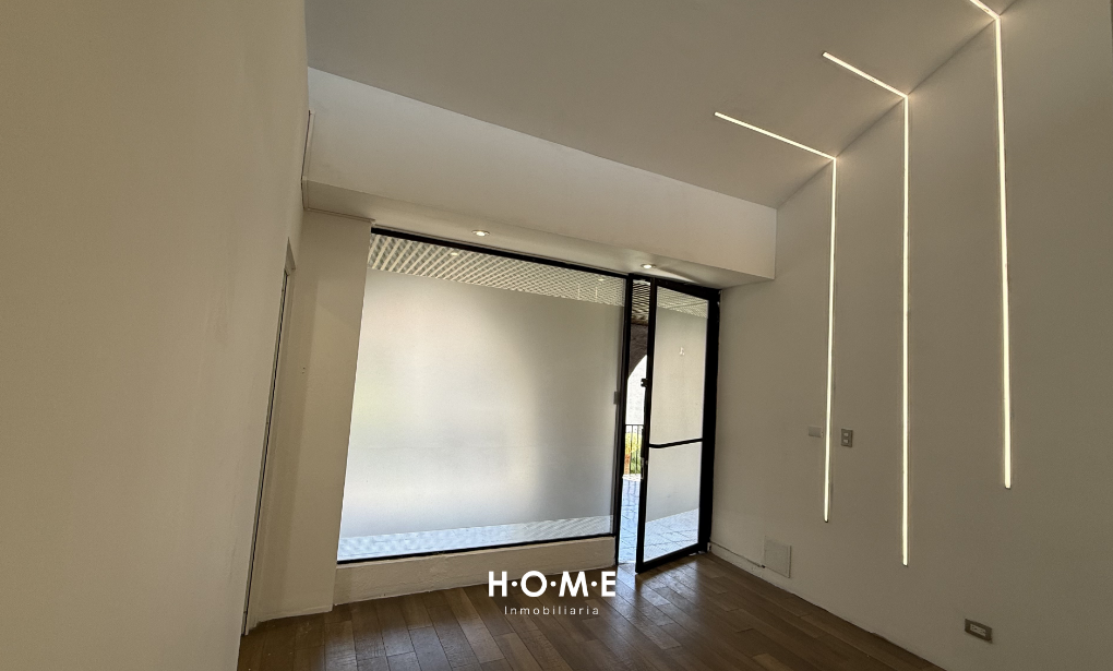 Oficina en Renta Edificio La Galeria Zona 9