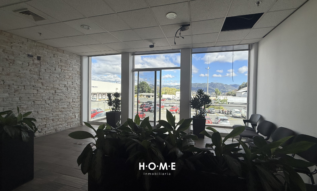 Ofinica en Renta CEDI Zona 12 Atanasio Tzul