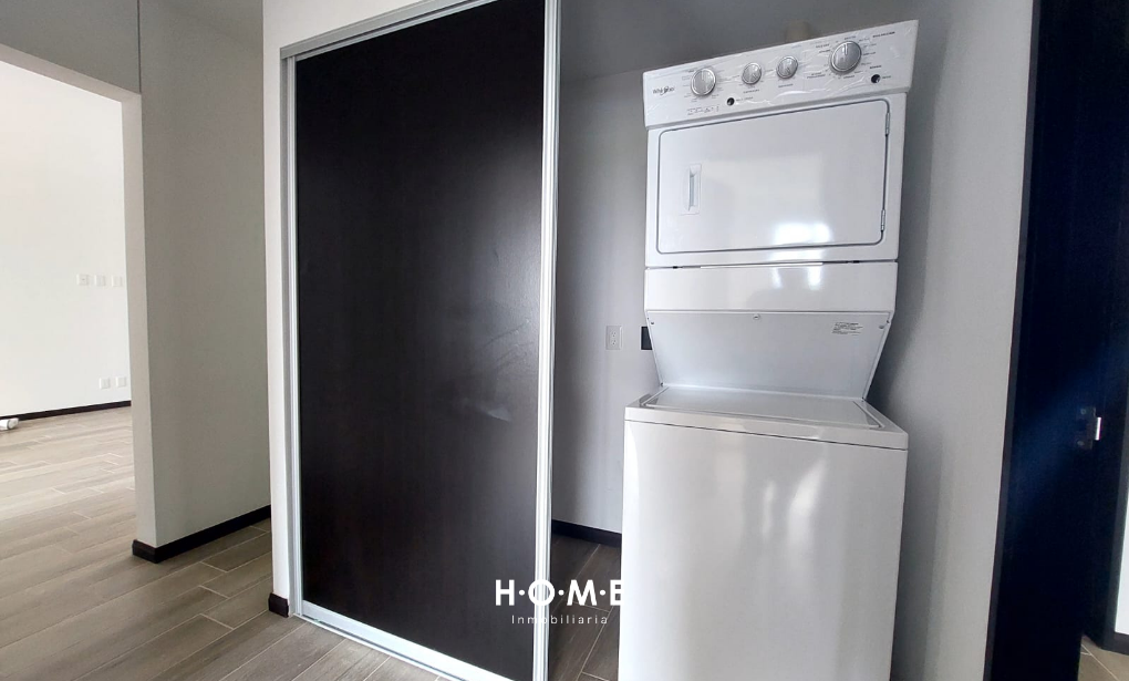 Apartamento en zona 14, Segheria .