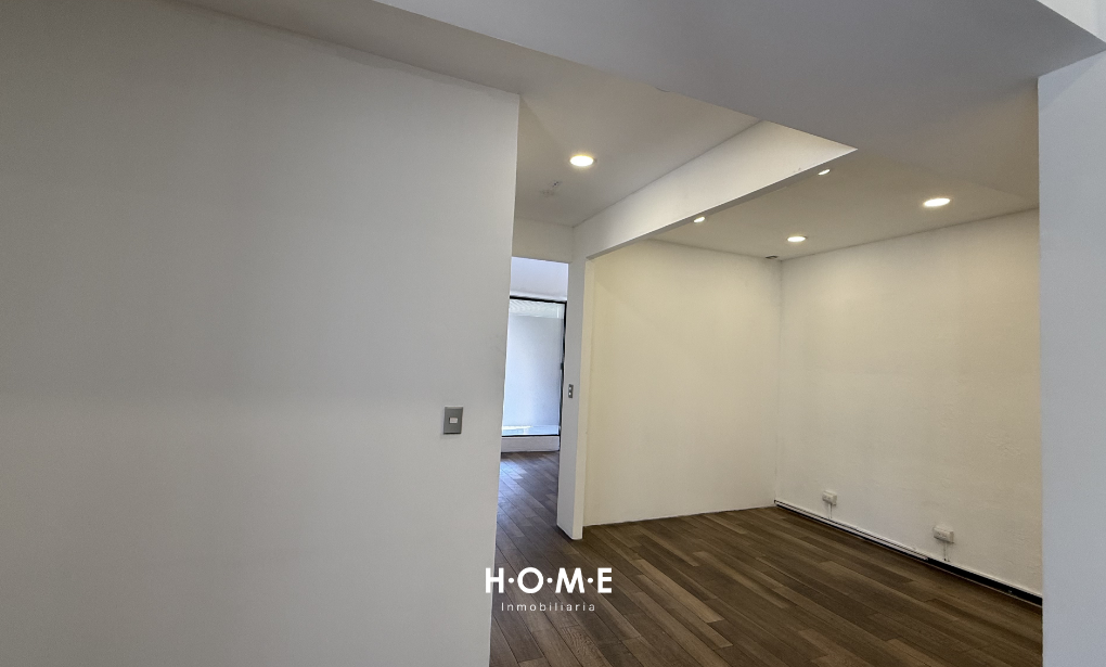 Oficina en Renta Edificio La Galeria Zona 9